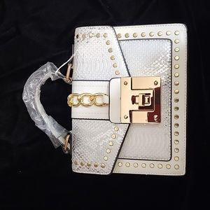 UNBRANDED CROSSBODY BAG